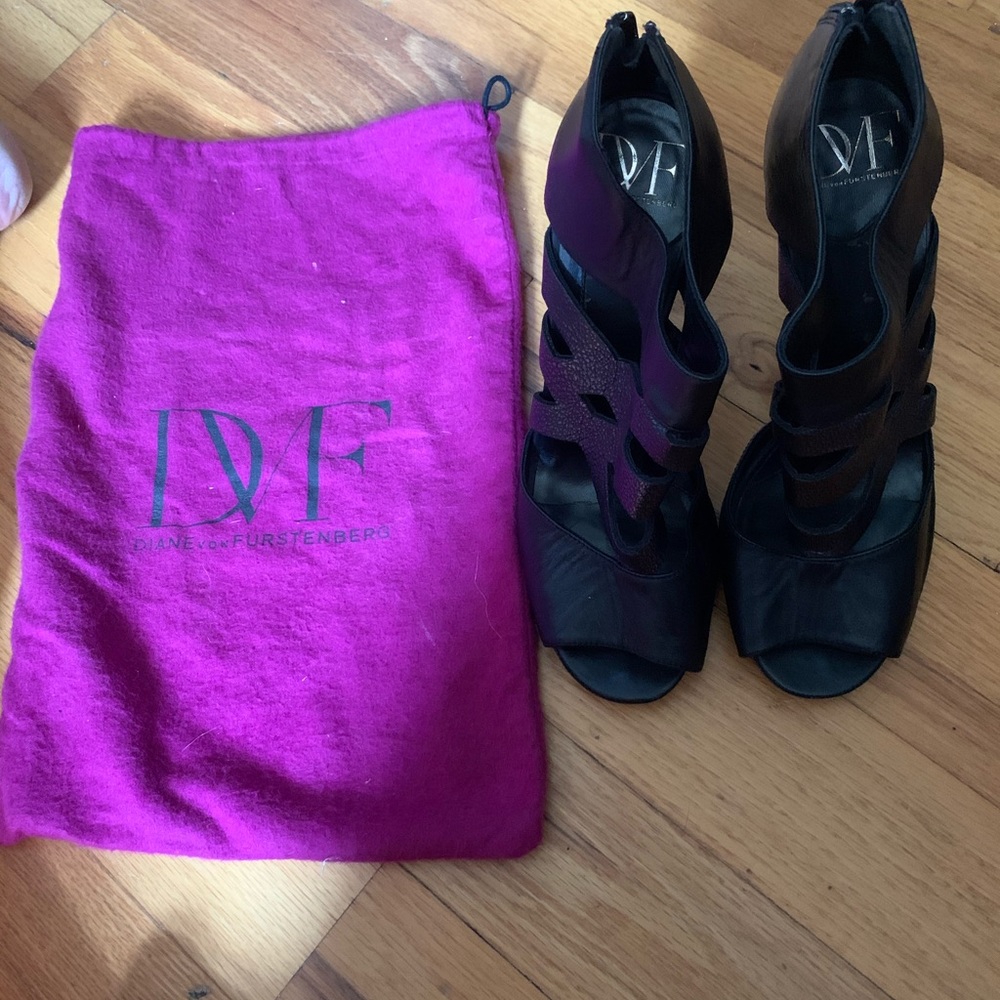 Diane von Furstenberg heels. Size 9. Black and silver.
